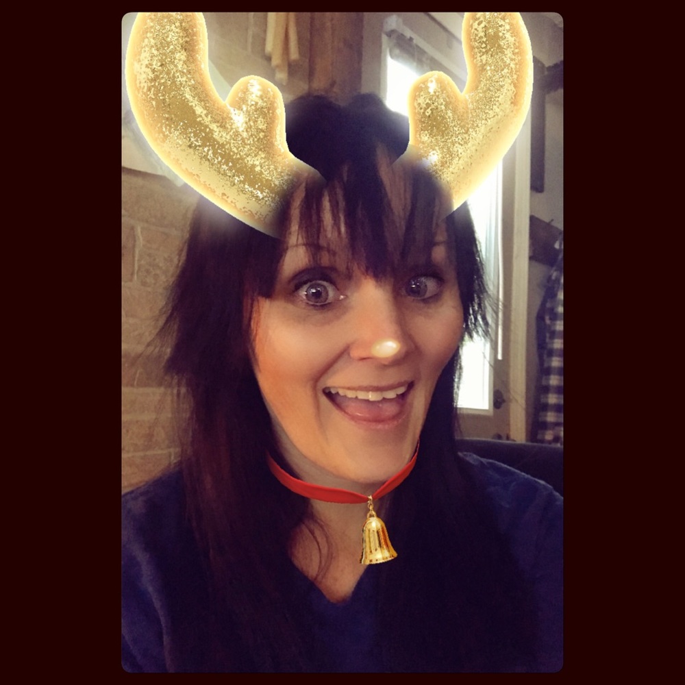 Meet your Posher, Crystal